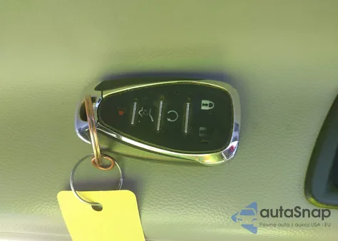 2018 Chevrolet Equinox Premier z USA, uszkodzony, nr VIN 3GNAXMEV4JS508033